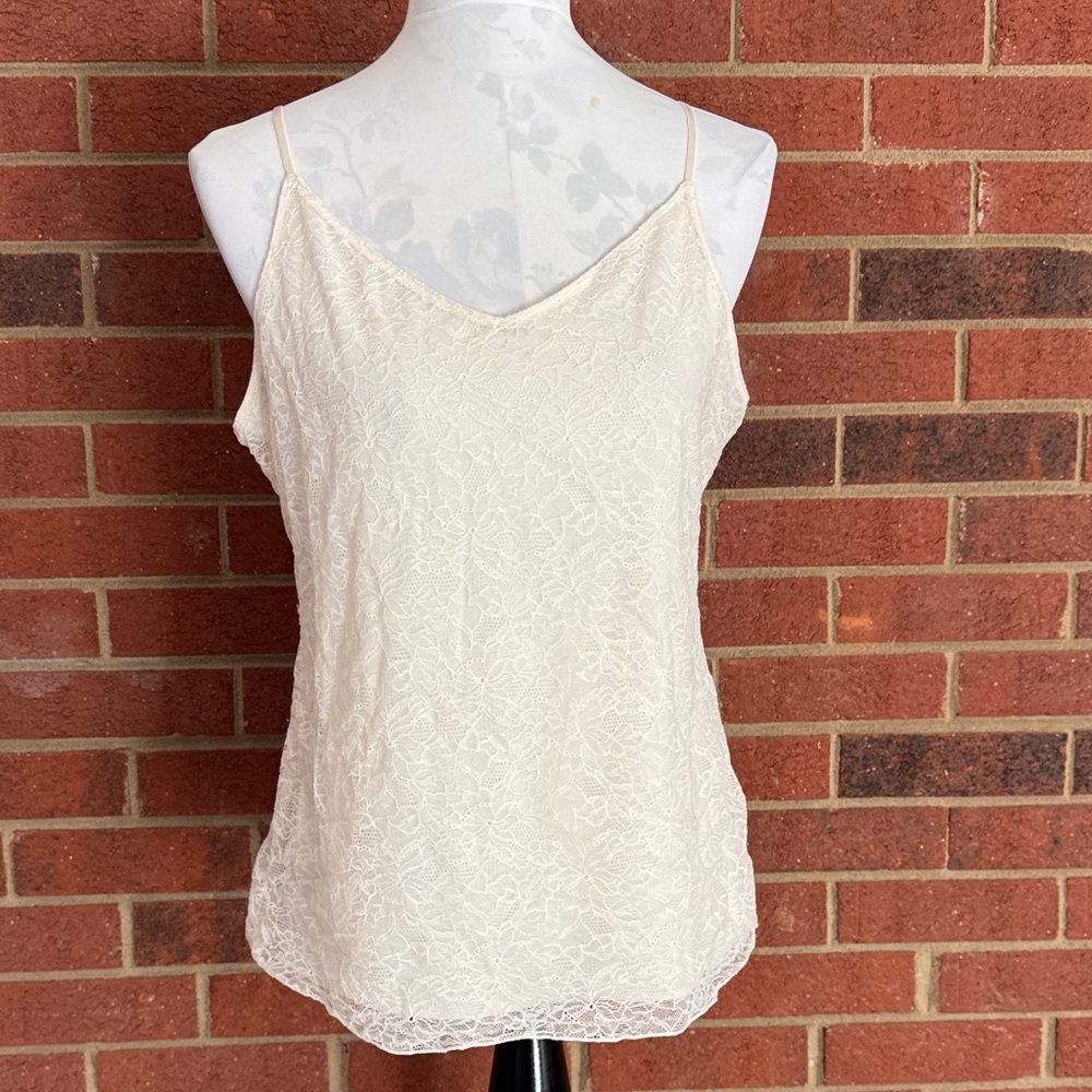 Banana Republic V Neck Adjustable Strap Cream Lace Camisole